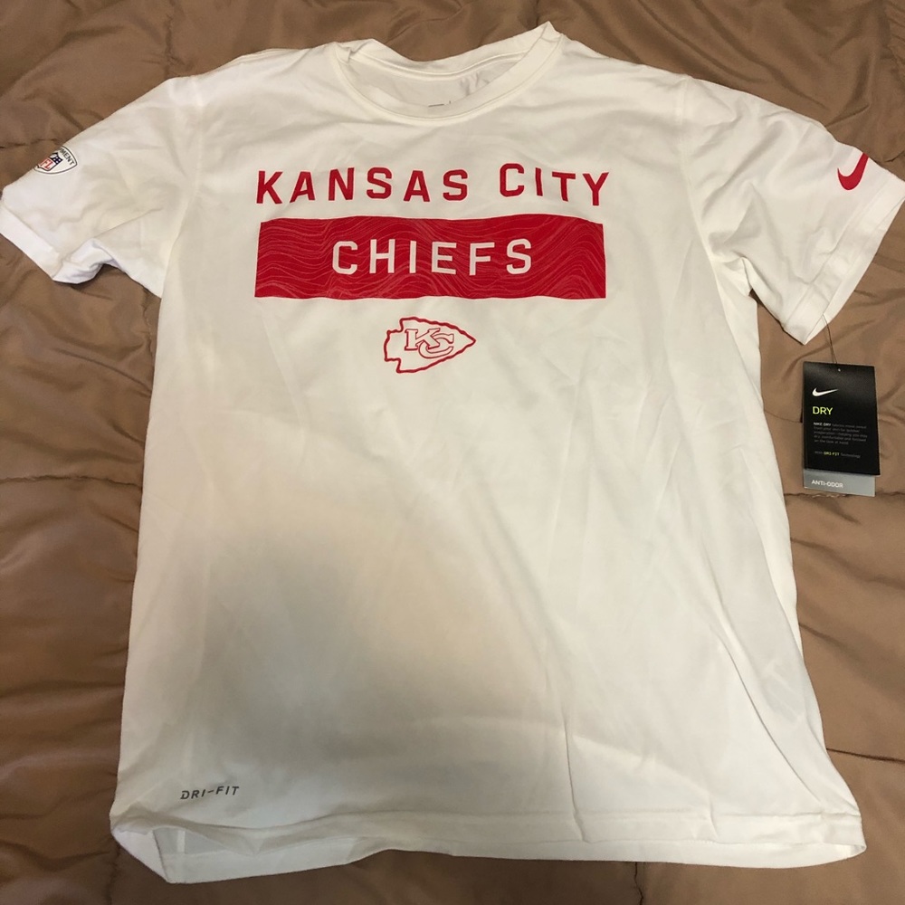 Kansas City Chiefs nike shirt